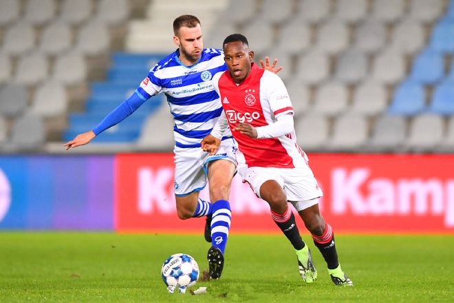 与此同时 与此同时