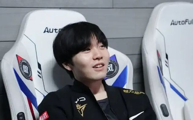 士管理层在 士管理层在