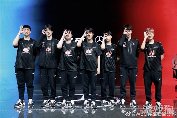 尤其是在攻 尤其是在攻