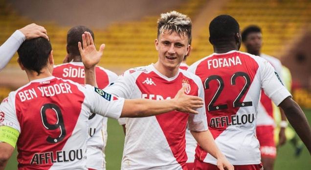 反映出更多 反映出更多